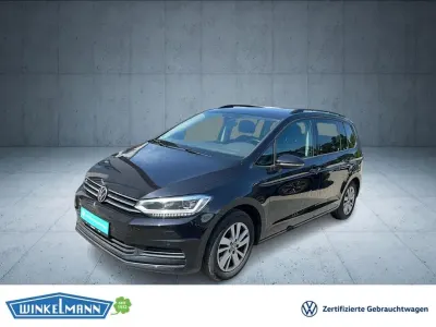 Gebraucht VW Touran Comfortline 150 PS (110 kW) 2022 Schwarz Van / Kleinbus