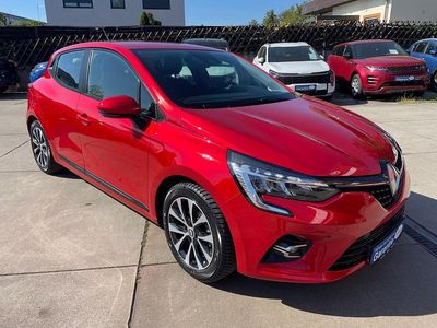 Occasion Renault Clio V 140 PK (102 kW) 2022 Rood Hatchback