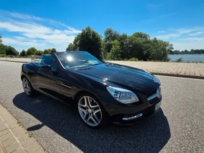 Gebraucht Mercedes SLK250 204 PS (150 kW) 2011 Schwarz Cabrio