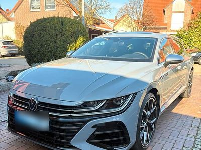 Usata VW Arteon R 320 CV (235 kW) 2022 Grigio Station wagon