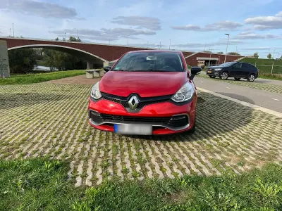 Gebraucht Renault Clio R.S. R.S. 200 PS (147 kW) 2014 Rot Kleinwagen