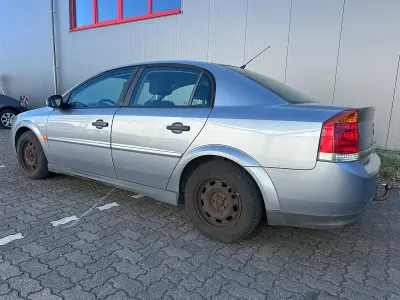Usata Opel Vectra 125 CV (91 kW) 2003 Grigio Berlina