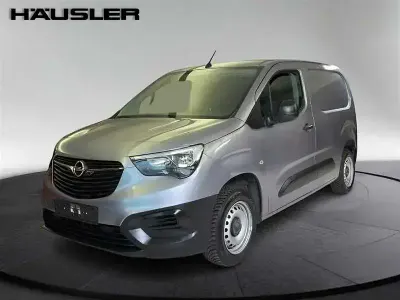 Używany Opel Combo Edition 110 KM (80 kW) 2023 Szary Minivan