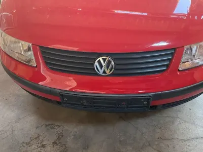 Gebraucht VW Passat 101 PS (74 kW) 1997 Rot Limousine