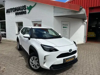 Gebraucht Toyota Yaris Business Edition 116 PS (85 kW) 2023 Weiß Kleinwagen
