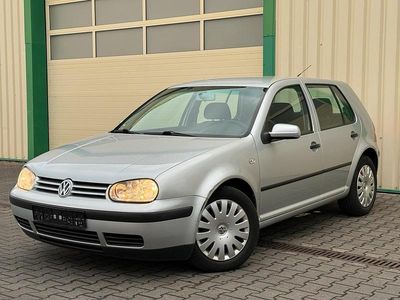 Gebraucht VW Golf IV Edition 100 PS (73 kW) 2000 Silber Kleinwagen