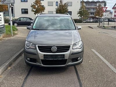 VW Touran Cross