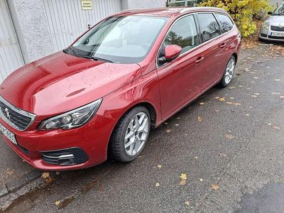 Rot Gebraucht 2021 Peugeot 308 SW Allure Kombi | 13.450 € (Guter Preis)