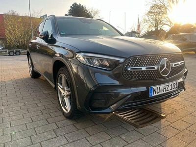 Gebraucht Mercedes GLC300 AMG line 269 PS (197 kW) 2025 Grau SUV
