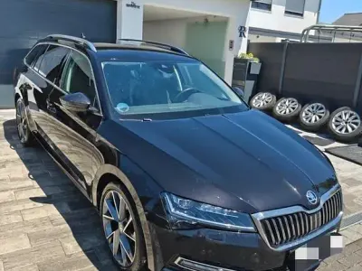 Gebraucht Skoda Superb Style 272 PS (200 kW) 2019 Schwarz Kombi