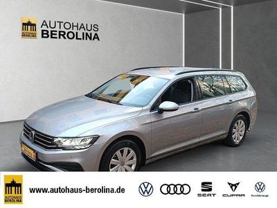 Usado VW Passat R 150 HP (110 kW) 2022 Prateado Carrinha