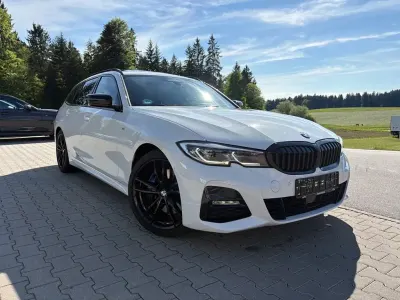 Używany BMW 330 M Sport 265 KM (194 kW) 2020 Biały Kombi
