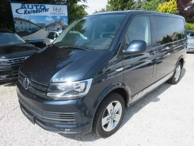 Gebraucht VW Multivan Comfortline 150 PS (110 kW) 2015 Starlight blue metallic Van / Kleinbus