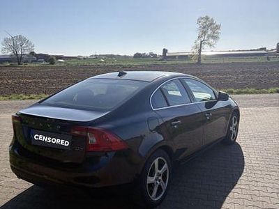 Second-hand Volvo S60 163 CP (119 kW) 2011 Negru Berlinǎ