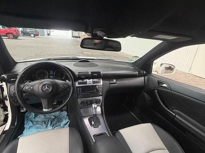 Gebraucht Mercedes CLC180 143 PS (105 kW) 2009 Weiß Kleinwagen