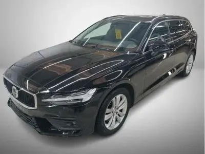 Gebraucht Volvo V60 197 PS (144 kW) 2024 Onyx black / metallic Kombi