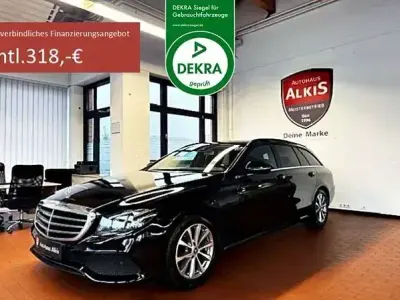 Usado Mercedes E220 194 CV (142 kW) 2020 Negro Berlina