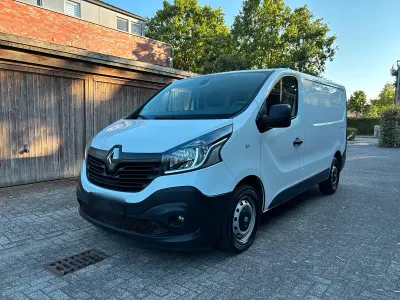 Gebraucht Renault Traffic 124 PS (91 kW) 2018 Weiß Van / Kleinbus