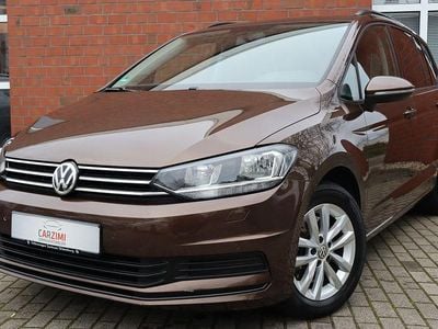 Braun Gebraucht 2016 VW Touran Comfortline Van / Kleinbus | 14.490 € (Guter Preis)