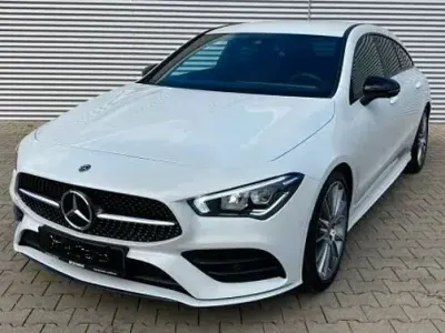 Gebraucht Mercedes CLA220 Shooting Brake AMG line 190 PS (139 kW) 2019 Weiß Kombi