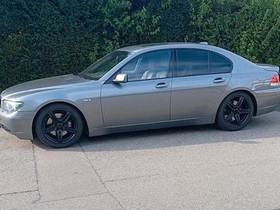 BMW 745