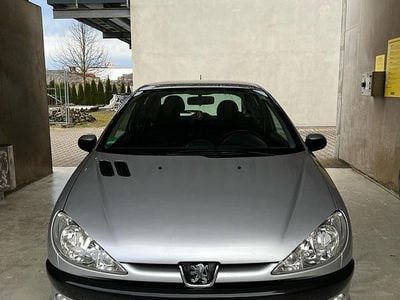 Gebraucht Peugeot 206 75 PS (55 kW) 2001 Silber Coupé