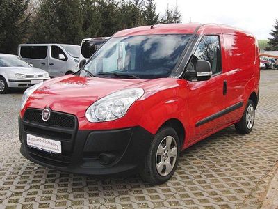 Rot Gebraucht 2013 Fiat Doblò Van / Kleinbus | 6.900 € (Teuer)