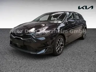 Gebraucht Kia Ceed Spirit 140 PS (102 kW) 2025 Schwarz Kleinwagen