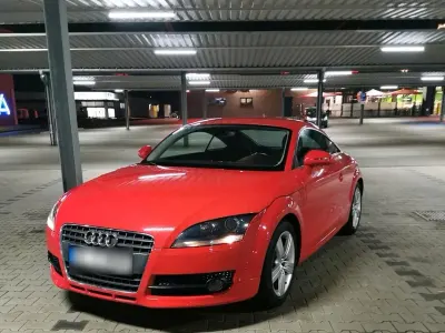 Gebraucht Audi TT 160 PS (117 kW) 2009 Rot Coupé
