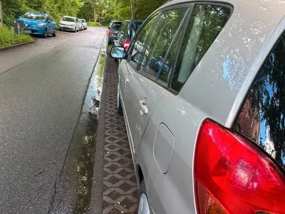 Gebraucht Toyota Corolla 110 PS (80 kW) 2002 Silber Kombi