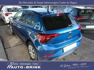 Blau Gebraucht 2024 VW Polo Life Kleinwagen | 16.600 € (Guter Preis)