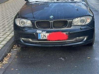 Gebraucht BMW 118 Sport Line 143 PS (105 kW) 2012 Schwarz Kleinwagen