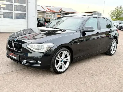 Gebraucht BMW 118 Sport Line 143 PS (105 kW) 2014 Schwarz Kleinwagen