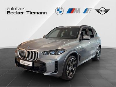 Grau Gebraucht 2024 BMW X5 M Sport SUV | 74.800 € (Superpreis)
