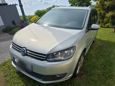 Gebraucht VW Touran Life 105 PS (77 kW) 2014 Silber Van / Kleinbus