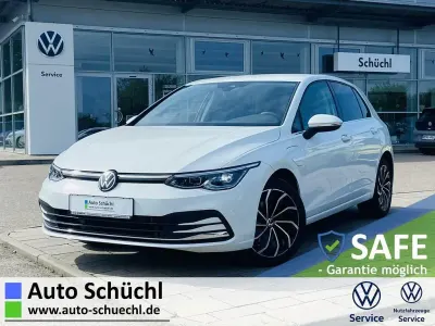 Gebraucht VW Golf VIII Active 204 PS (150 kW) 2022 Weiß Limousine