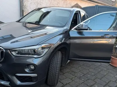 Używany BMW X1 190 KM (139 kW) 2017 Szary SUV