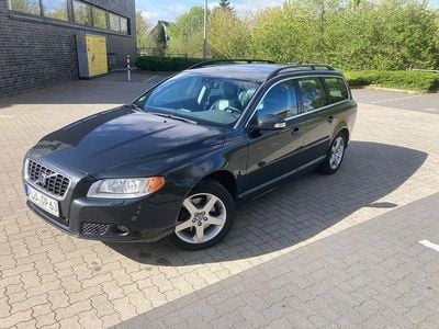 Begagnad Volvo V70 Summum 205 HK (150 kW) 2010 Blå Kombi