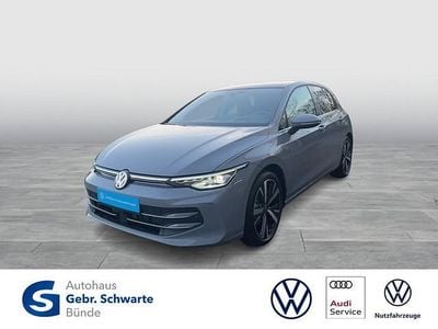 Grau Gebraucht 2024 VW Golf VIII Style | 31.270 € (Fairer Preis)