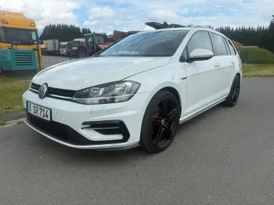 Gebraucht VW Golf VII Highline 150 PS (110 kW) 2017 Weiß Kombi