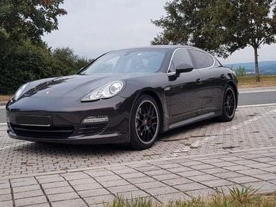 Porsche Panamera 4S