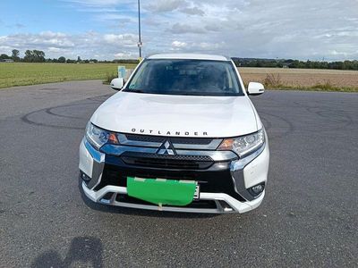 Mitsubishi Outlander P-HEV