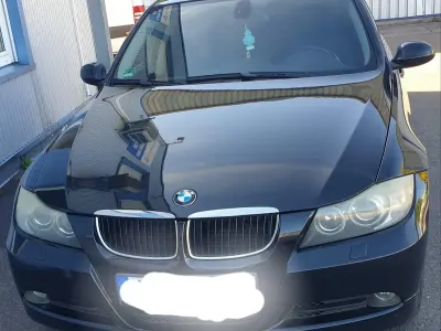 Gebraucht BMW 320 163 PS (119 kW) 2007 Schwarz Limousine