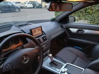 Gebraucht Mercedes C300 Elegance 231 PS (169 kW) 2009 Kombi