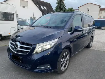 Gebraucht Mercedes V250 190 PS (139 kW) 2014 Blau Van / Kleinbus