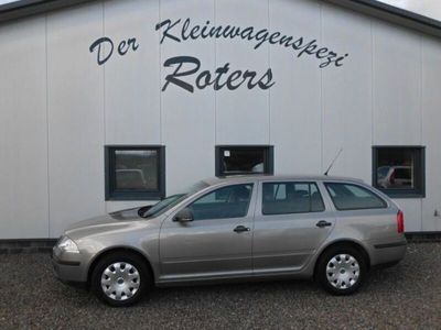 gebraucht Skoda Octavia 1.6 Classic Combi KLIMA aus 2.Hand