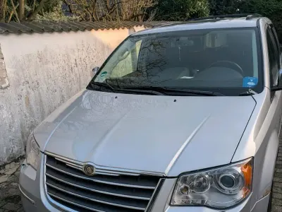 Używany Chrysler Grand Voyager 160 KM (117 kW) 2009 Szary Minivan