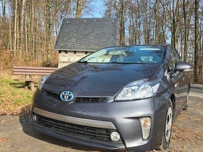 Gebraucht Toyota Prius Life 136 PS (100 kW) 2012 Grau Limousine