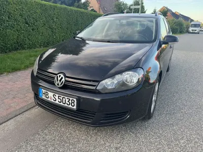 Gebraucht VW Golf VI 105 PS (77 kW) 2010 Schwarz Kleinwagen