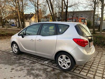 gebraucht Opel Meriva 1.4 Design Edition